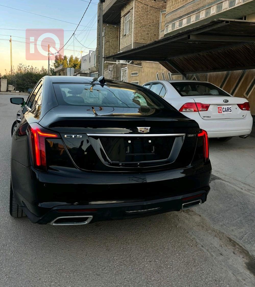 كاديلاك CT5